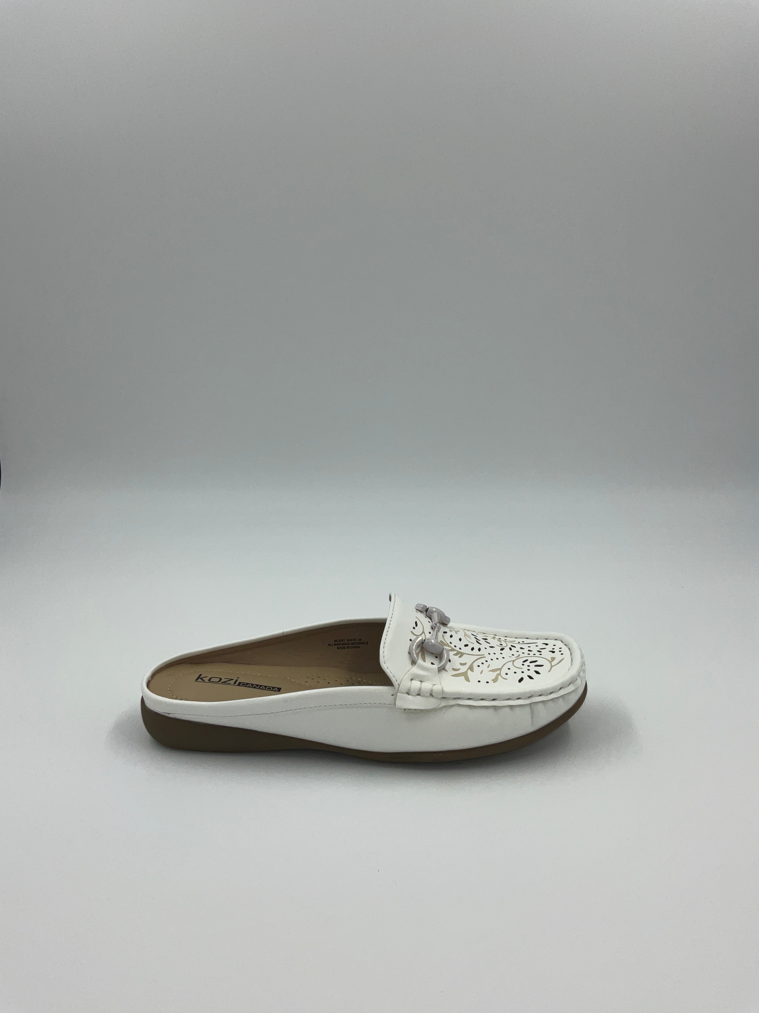 Kozi Canada ML3251 Black/White Sandals