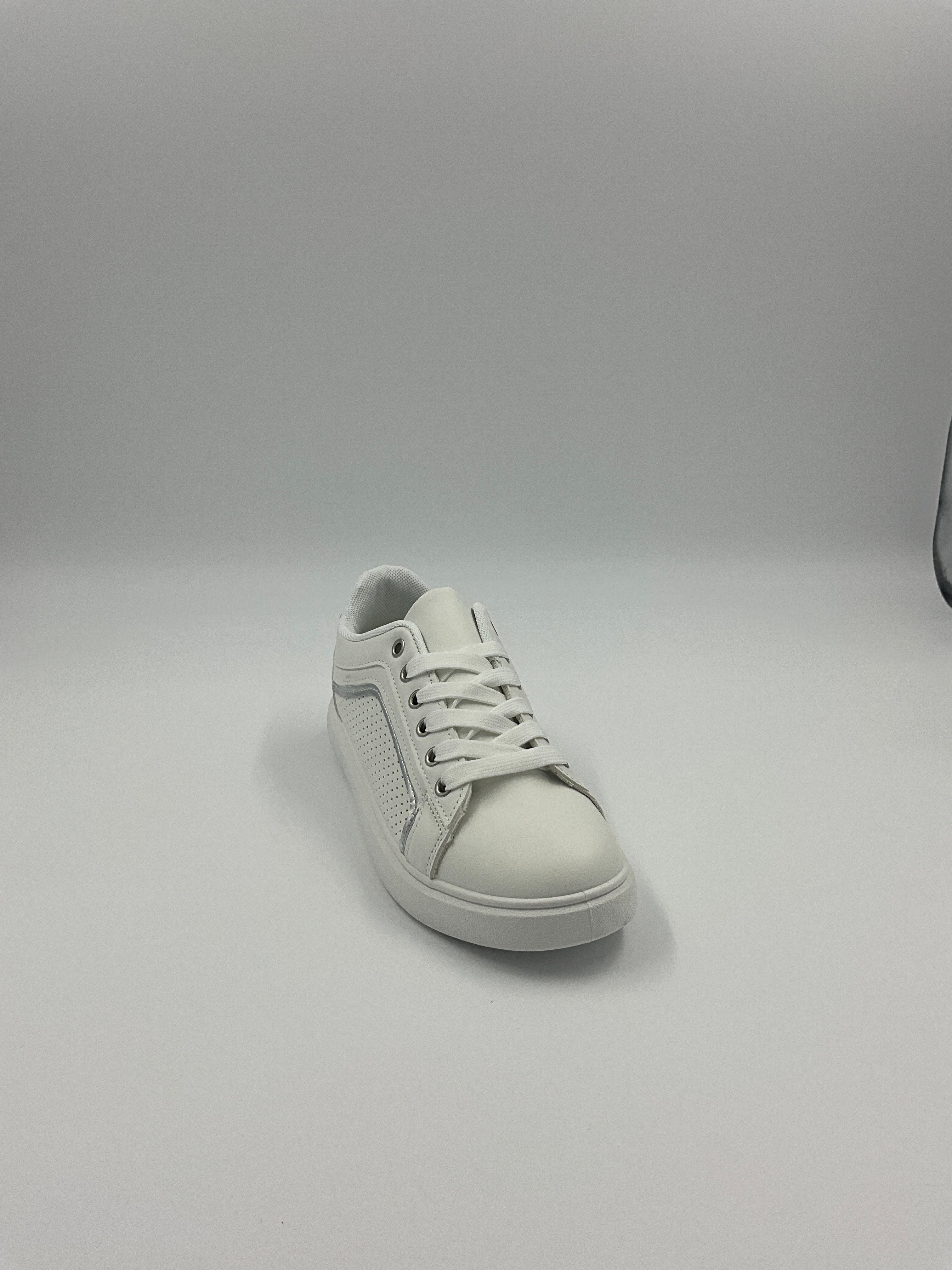 KoziCanada MG3275 Silver Athletic/Casual wear