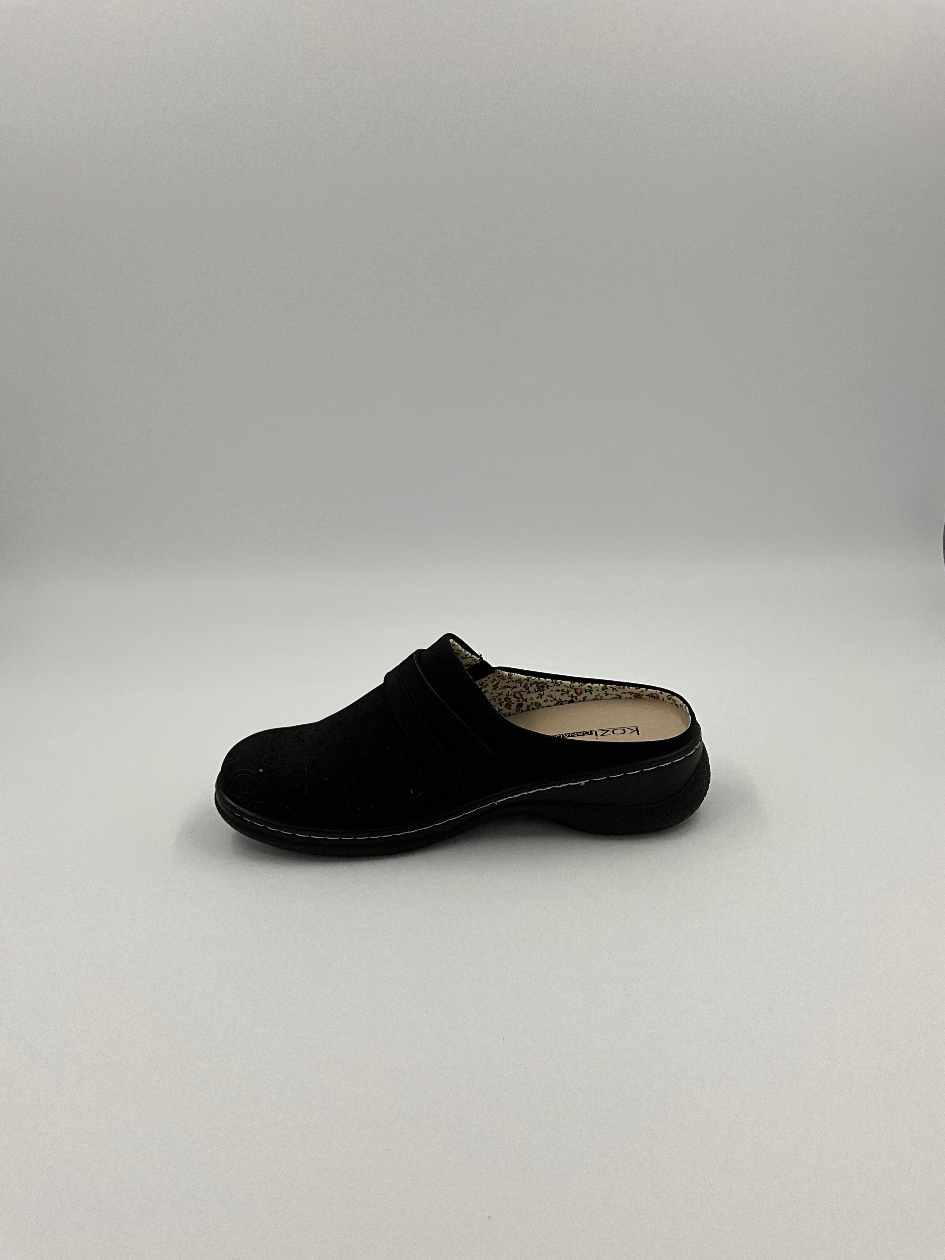 Kozi Canada OY3100 Camel/Black Sandals