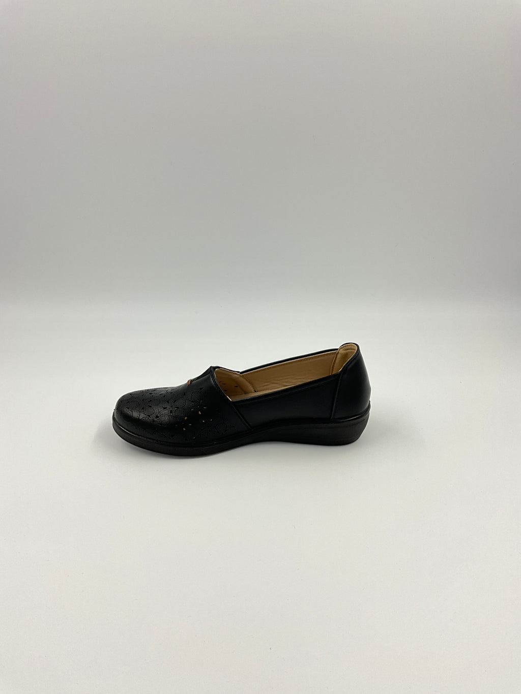 Kozi Canada OY3243 White/Black/Red Shoes