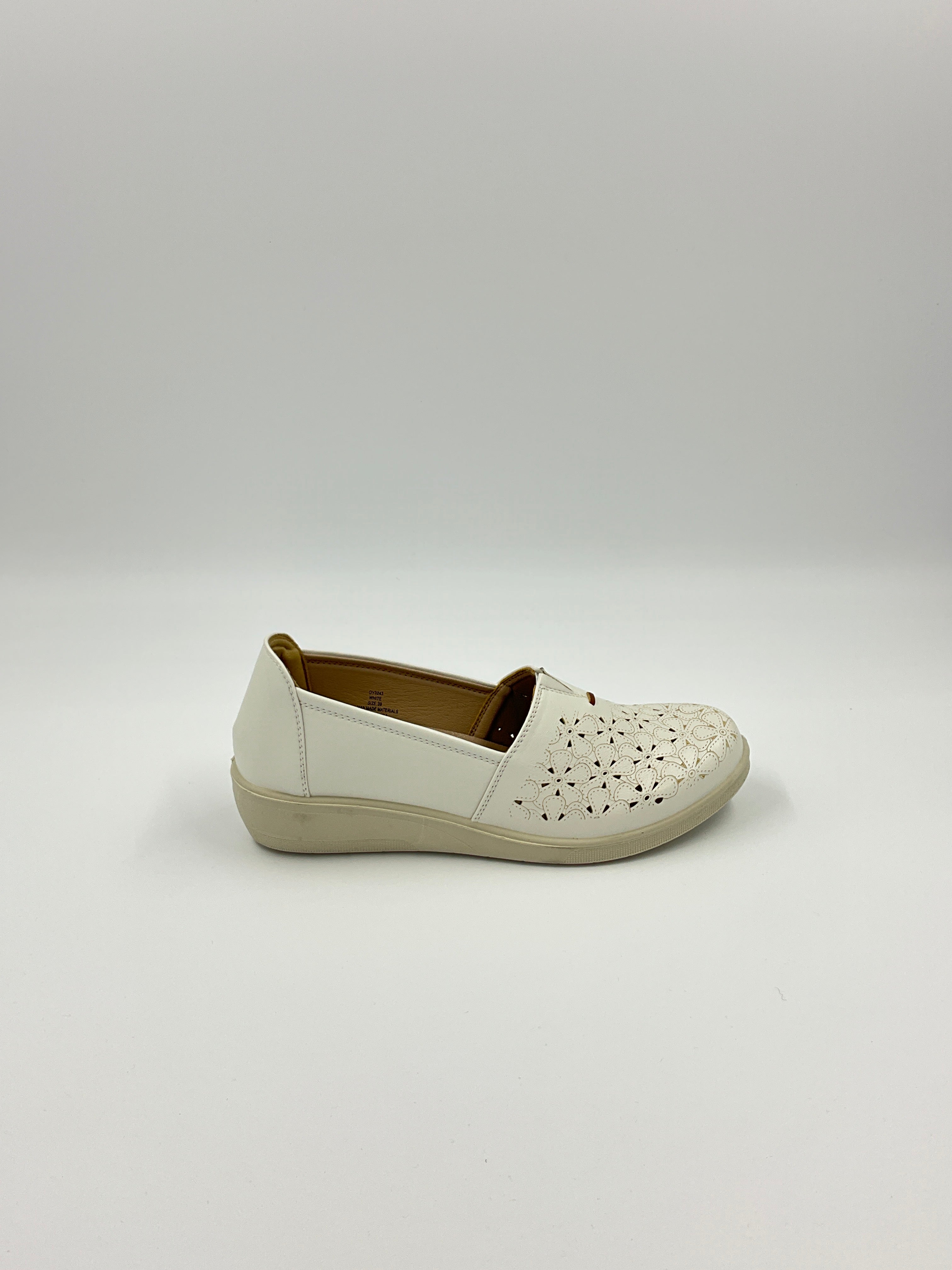 Kozi Canada OY3243 White/Black/Red Shoes