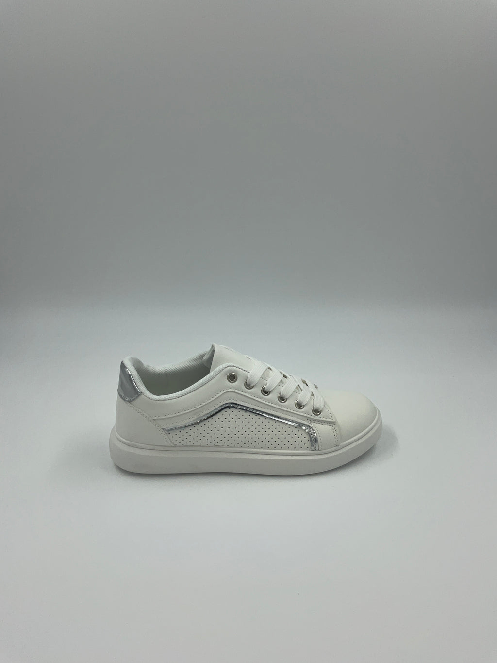 KoziCanada MG3275 Silver Athletic/Casual wear