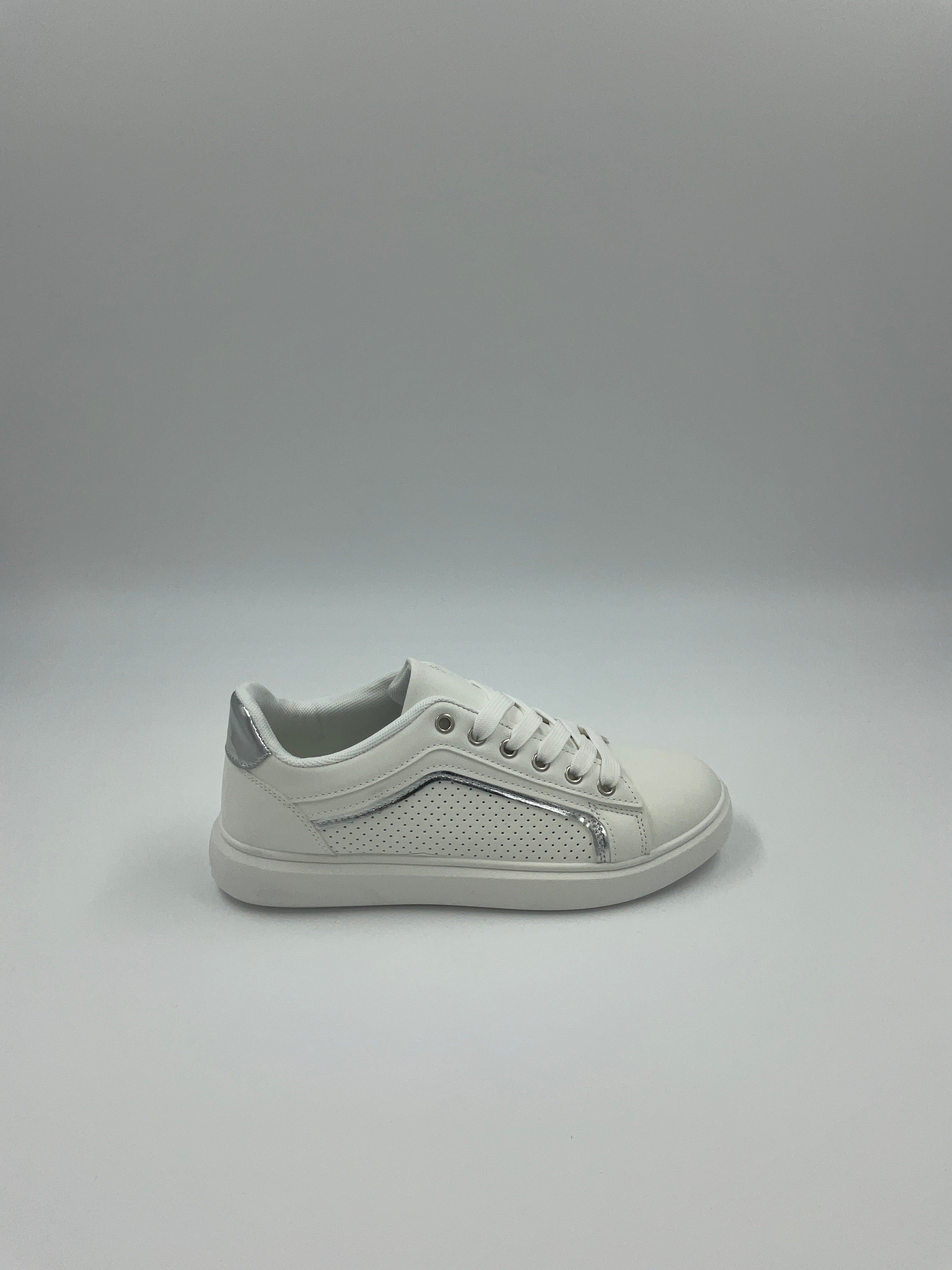 KoziCanada MG3275 Silver Athletic/Casual wear