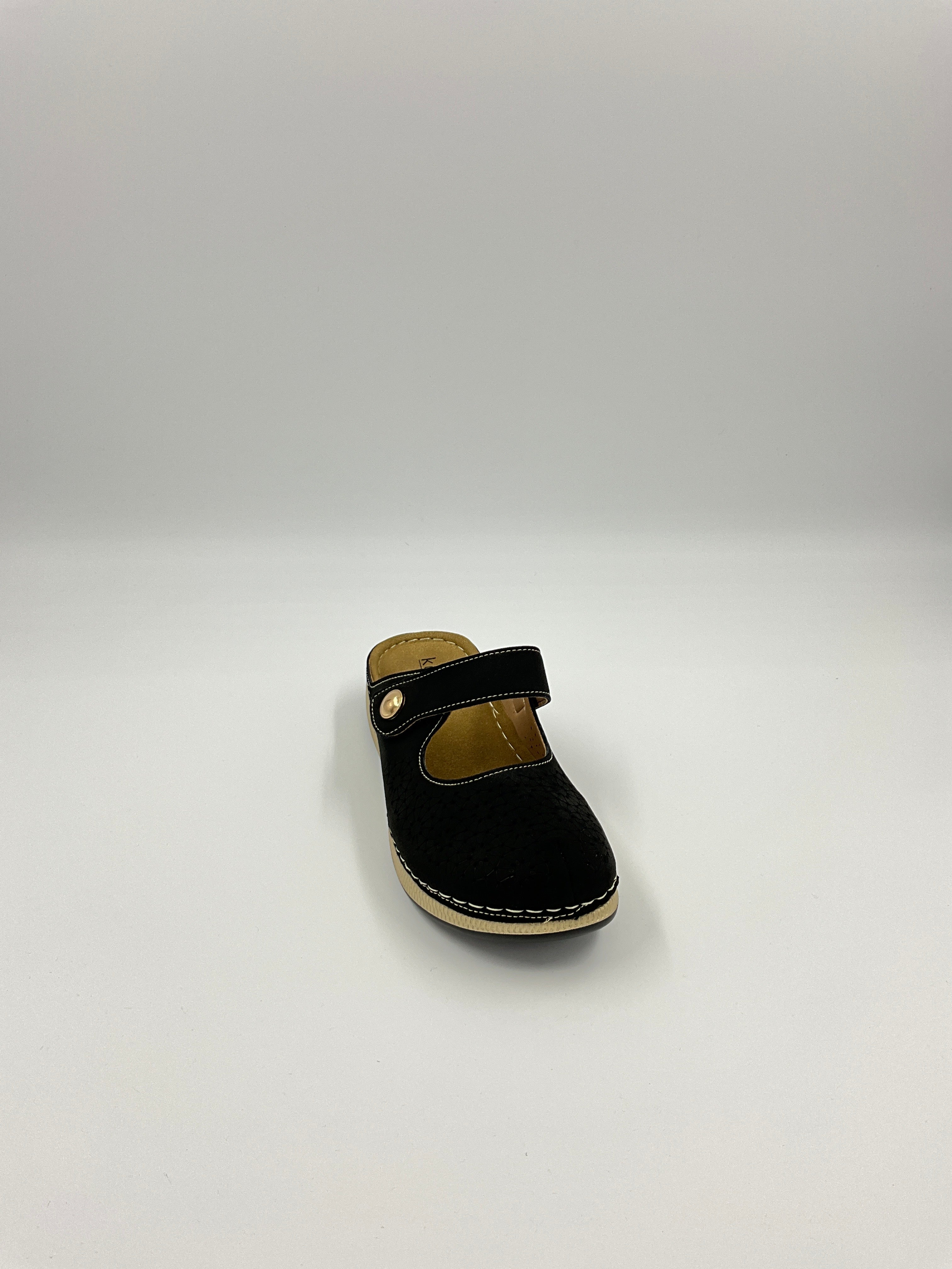 Kozi Canada YQ6004 Coffee/Black Sandals