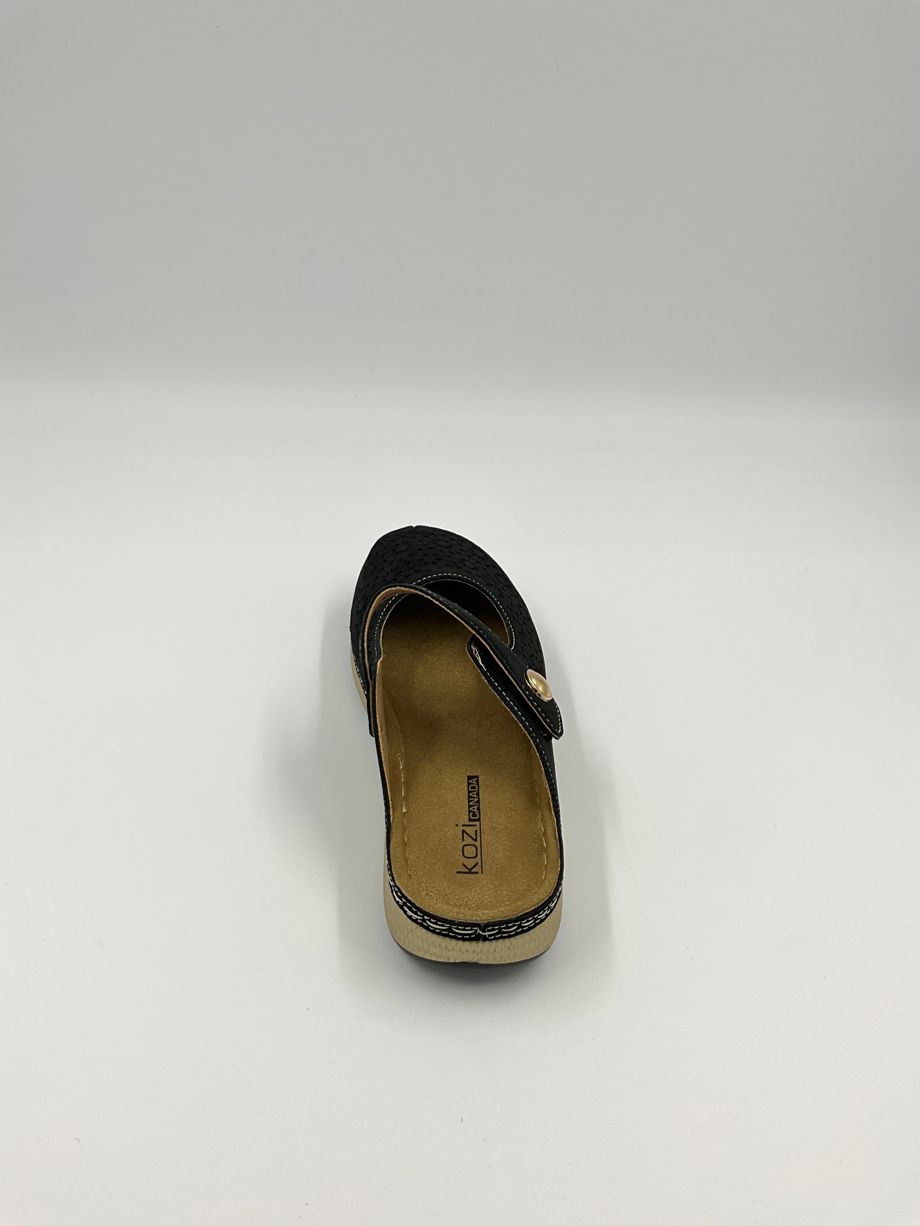 Kozi Canada YQ6004 Coffee/Black Sandals