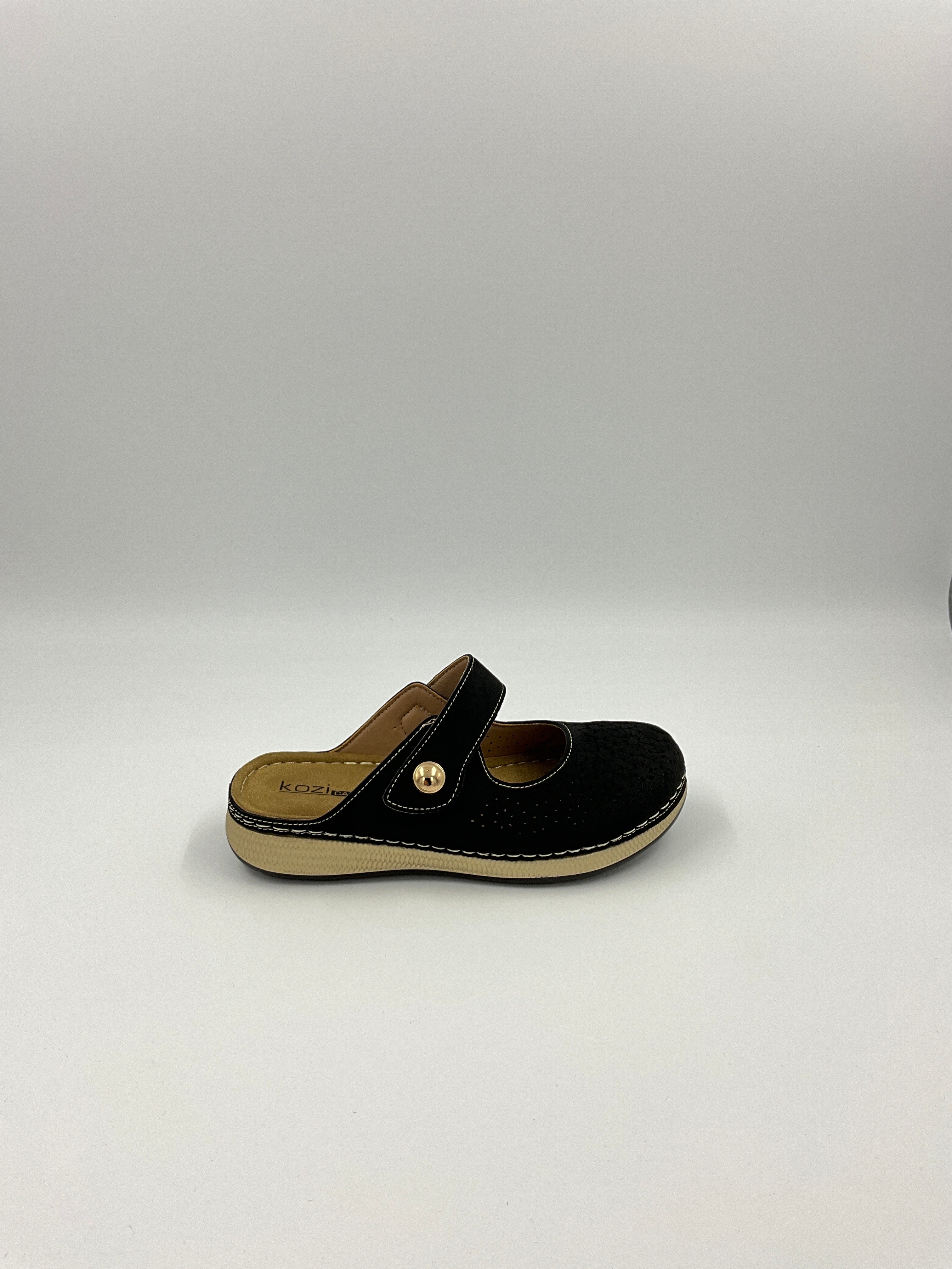 Kozi Canada YQ6004 Coffee/Black Sandals