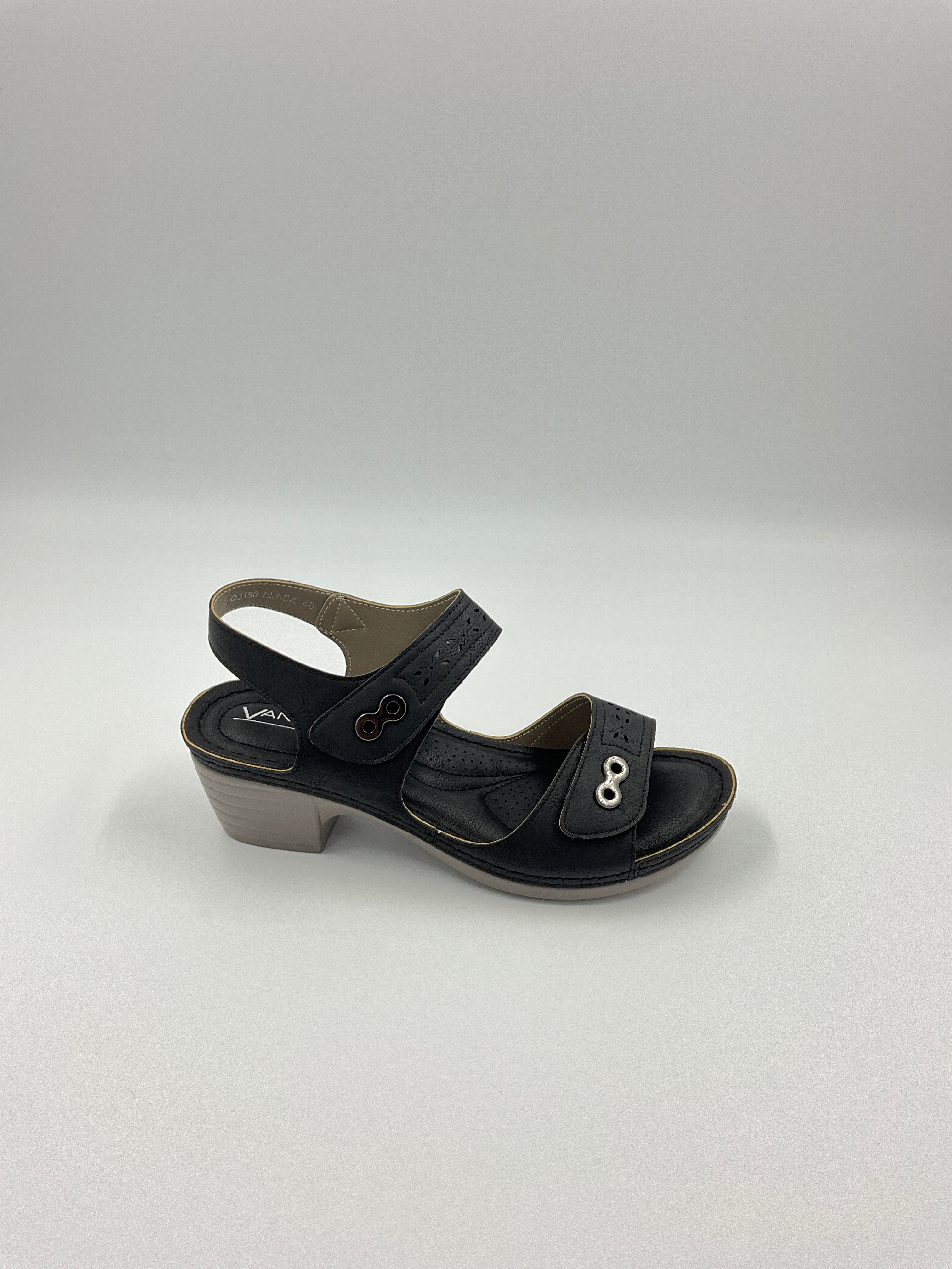 Vangelo YQ3150 Beige/Black Sandals