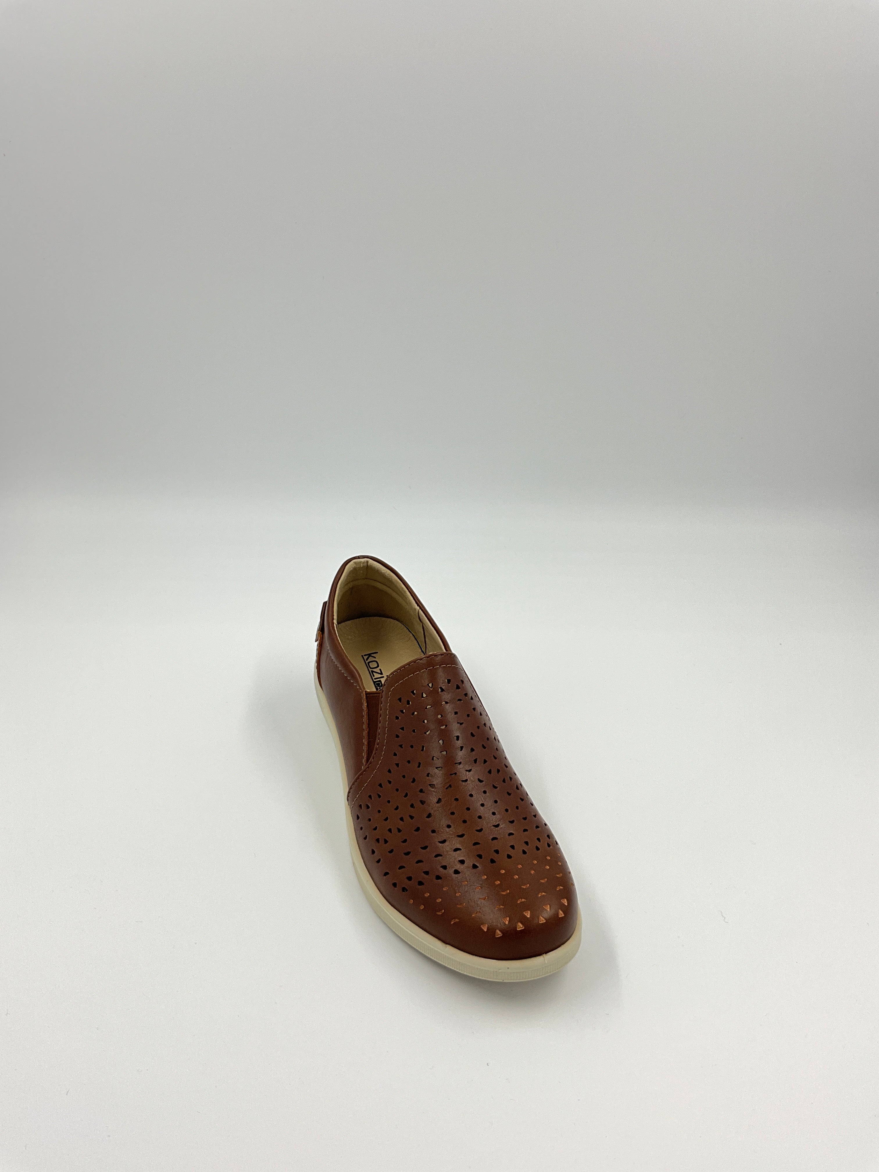 Kozi Canada OY3242 Brown Shoes