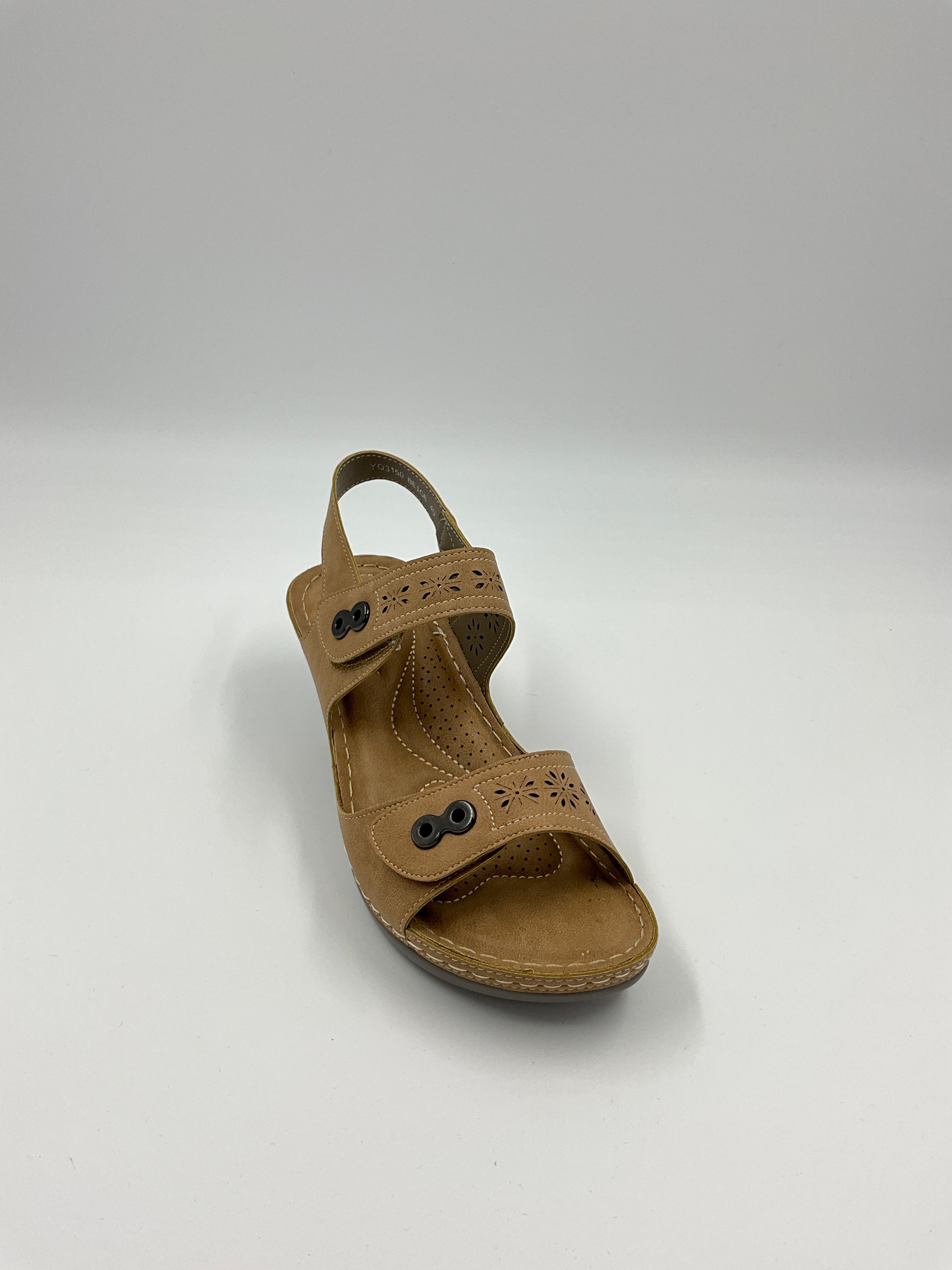 Vangelo YQ3150 Beige/Black Sandals