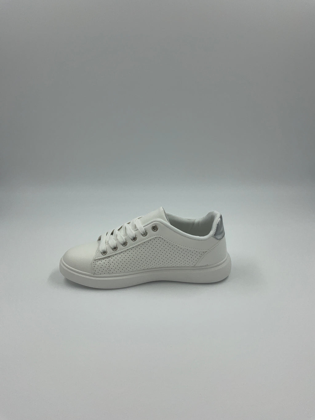 KoziCanada MG3275 Silver Athletic/Casual wear