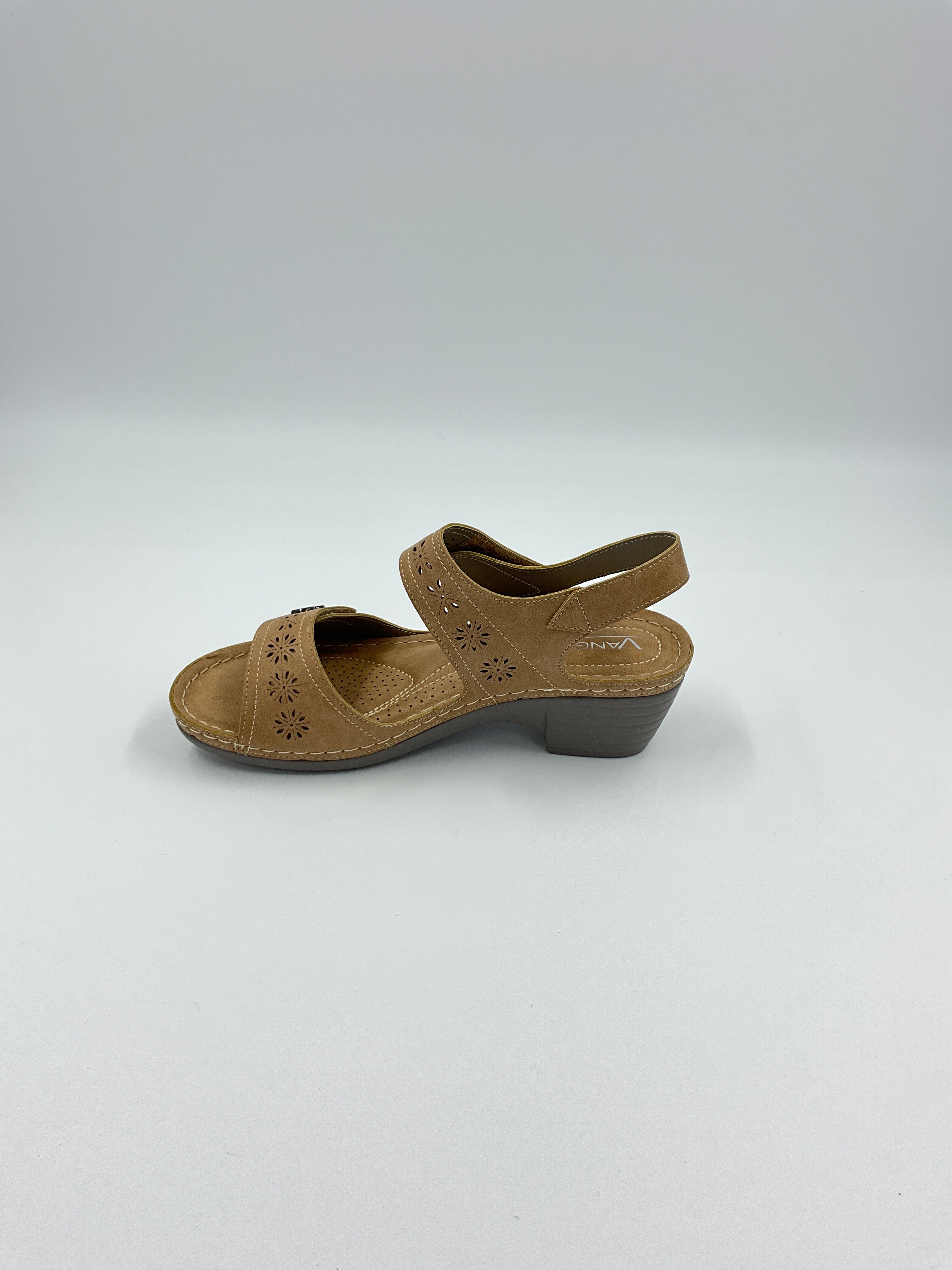 Vangelo YQ3150 Beige/Black Sandals